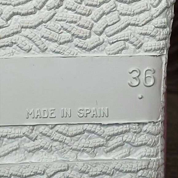 NEW Cienta Pink Canvas Big Girl Sz 4 Slip On Elastic Cap Toe No Lace Sneakers - Picture 6 of 11